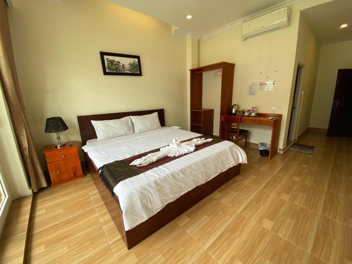 Phnom Penh Le Vincent Hotel Exterior foto